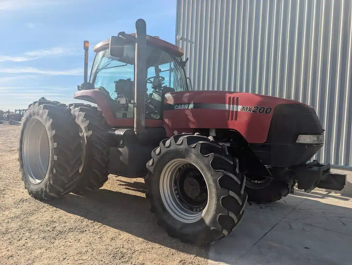 Gallery image 2 for Used 1999 Case IH MX200 Tractor