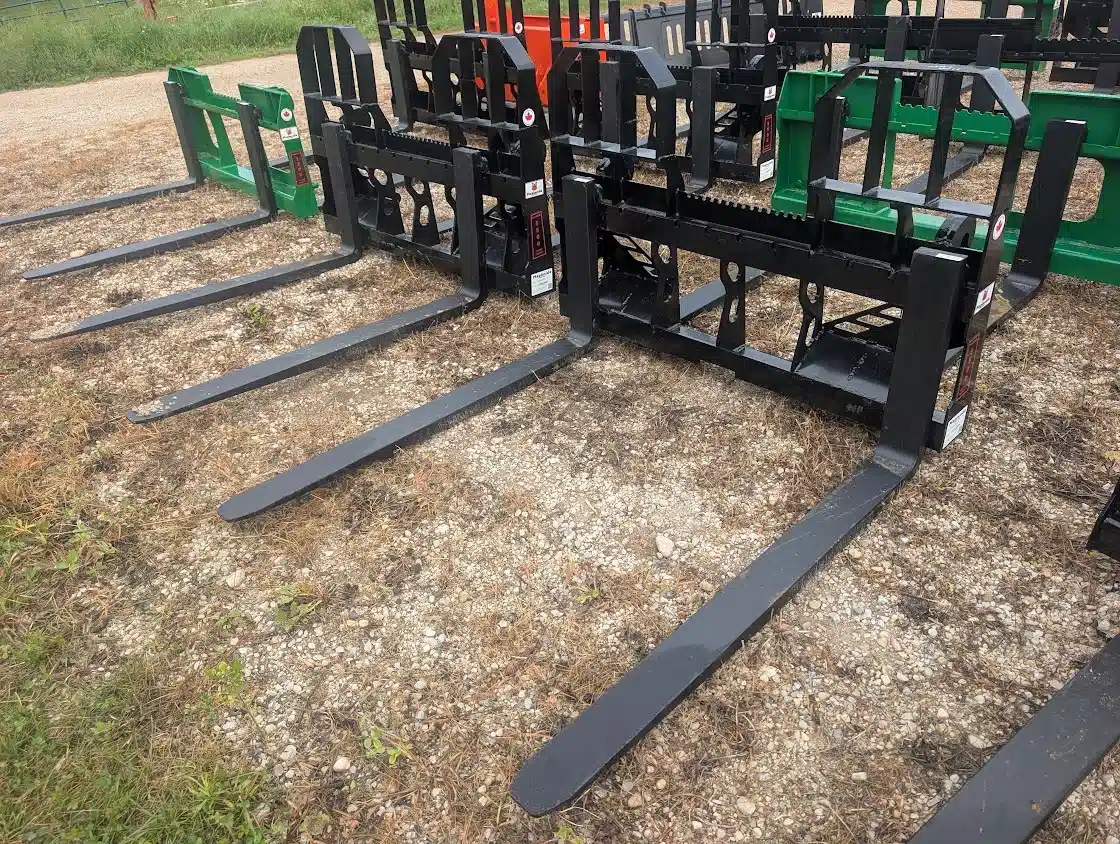 Photo de la Galerie 1 pour 2026 Mapleside MFG 55EQAPF-48 Fourche à palette