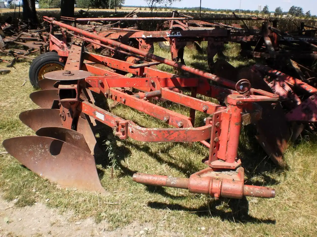 Gallery image 1 for Used Massey Ferguson 88 Plow