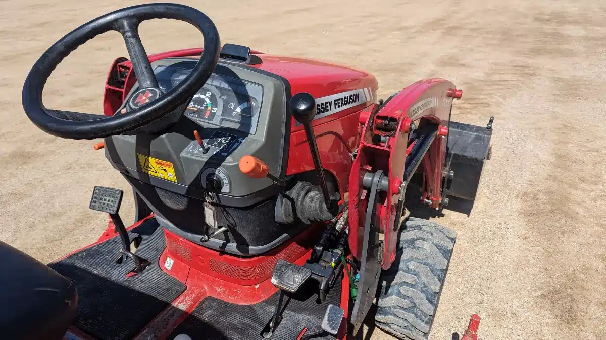 Used 2013 Massey Ferguson GC1705L Tractor AgDealer
