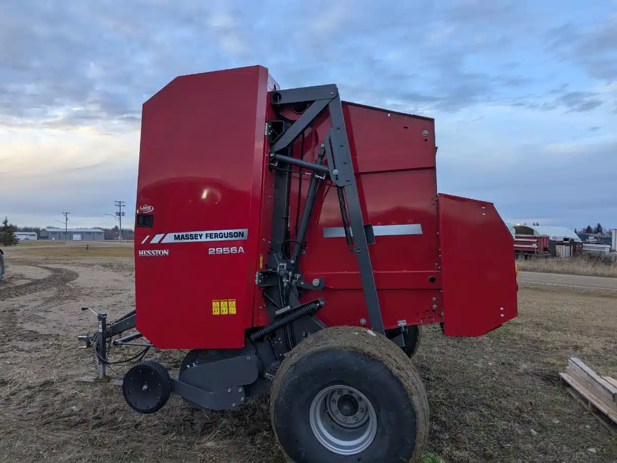 Gallery image 2 for Used 2021 Massey Ferguson 2956A Round Baler