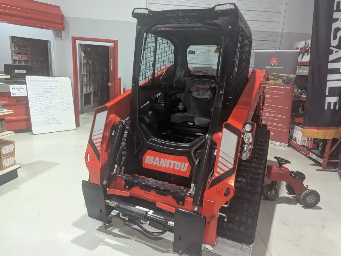 Gallery image 2 for 2024 Manitou 2300 VT Skid Steer