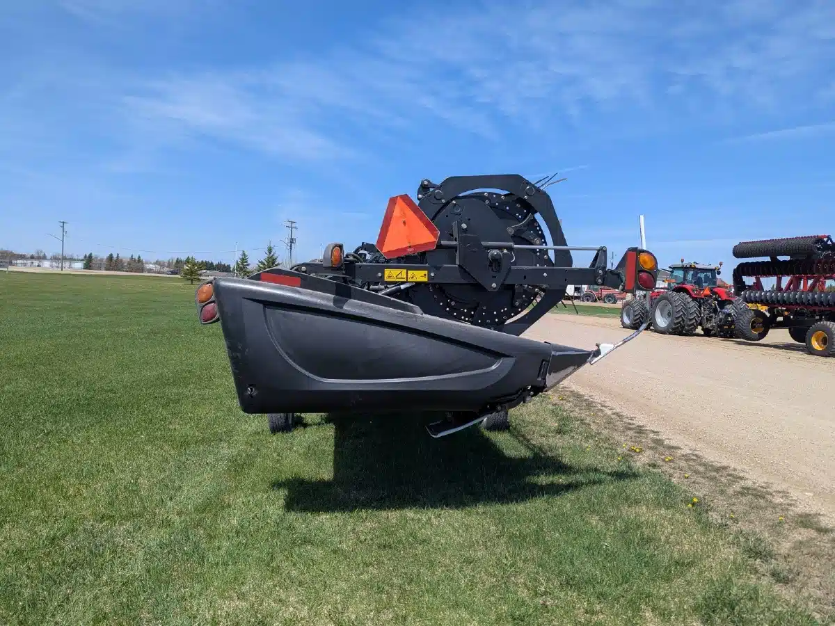Gallery image 2 for Used 2016 MacDon FD75 Header - Flex Draper