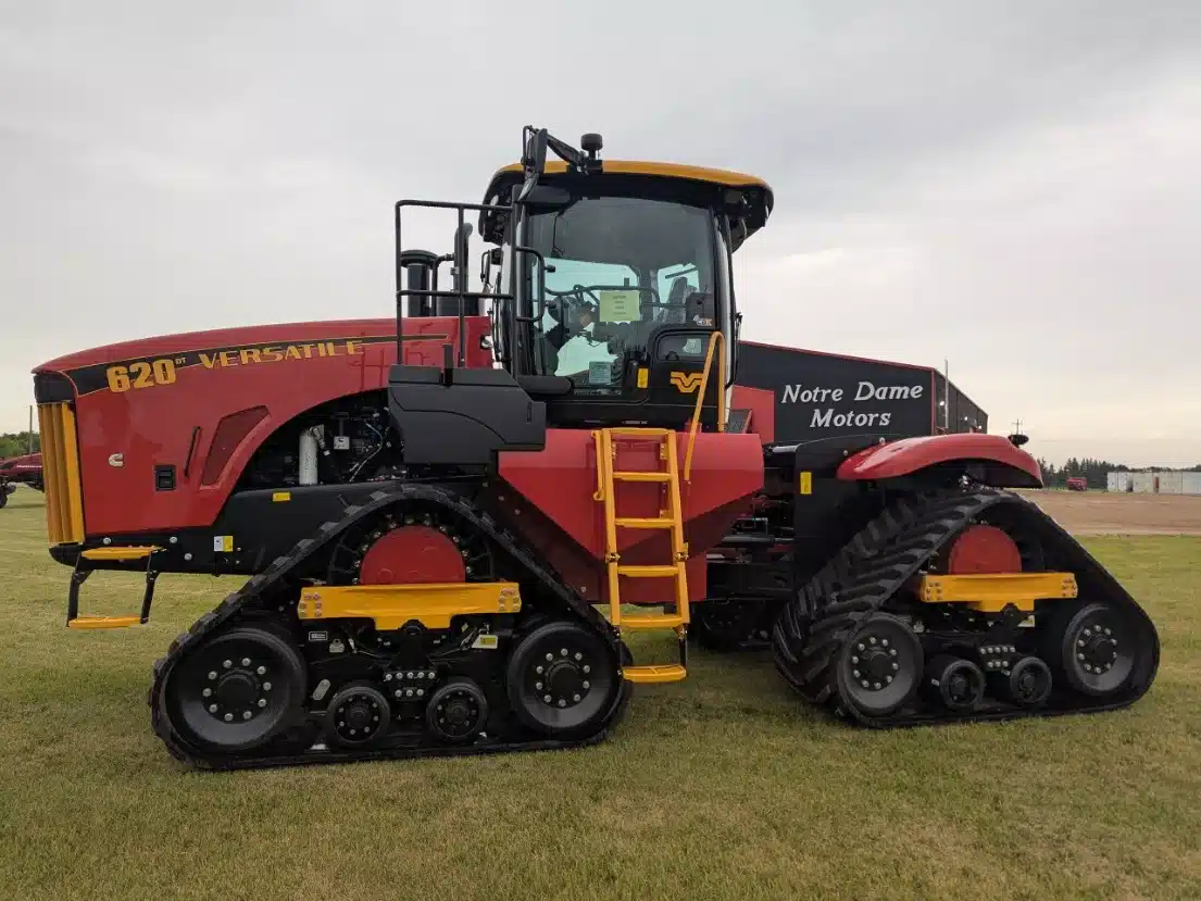 Gallery image 2 for 2025 Versatile 620DT Tractor