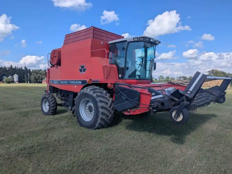 Gallery image 1 for 1997 Massey Ferguson 8780 Combine