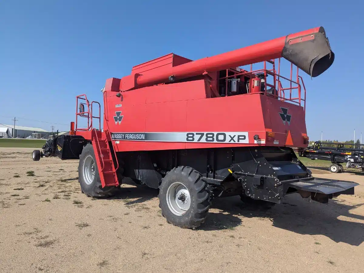 Gallery image 2 for Used 2002 Massey Ferguson 8780XP Combine