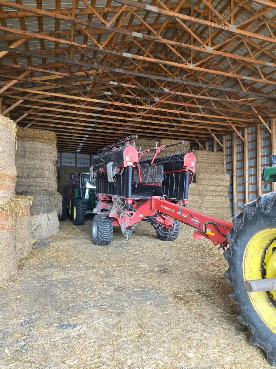 Gallery image 2 for Used 2016 Kuhn MM 700 Windrow Merger