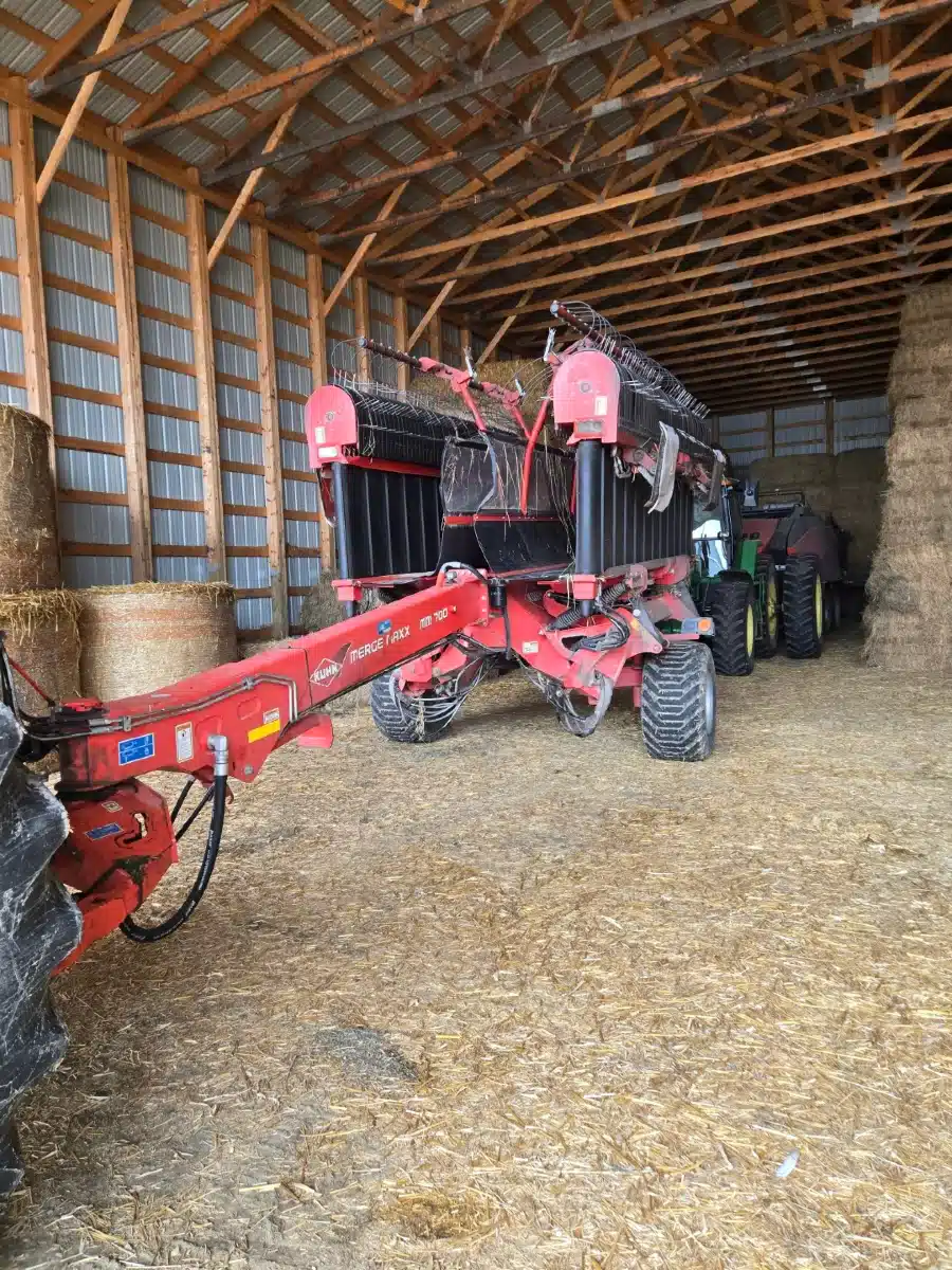 Used 2016 Kuhn MM 700 Windrow Merger