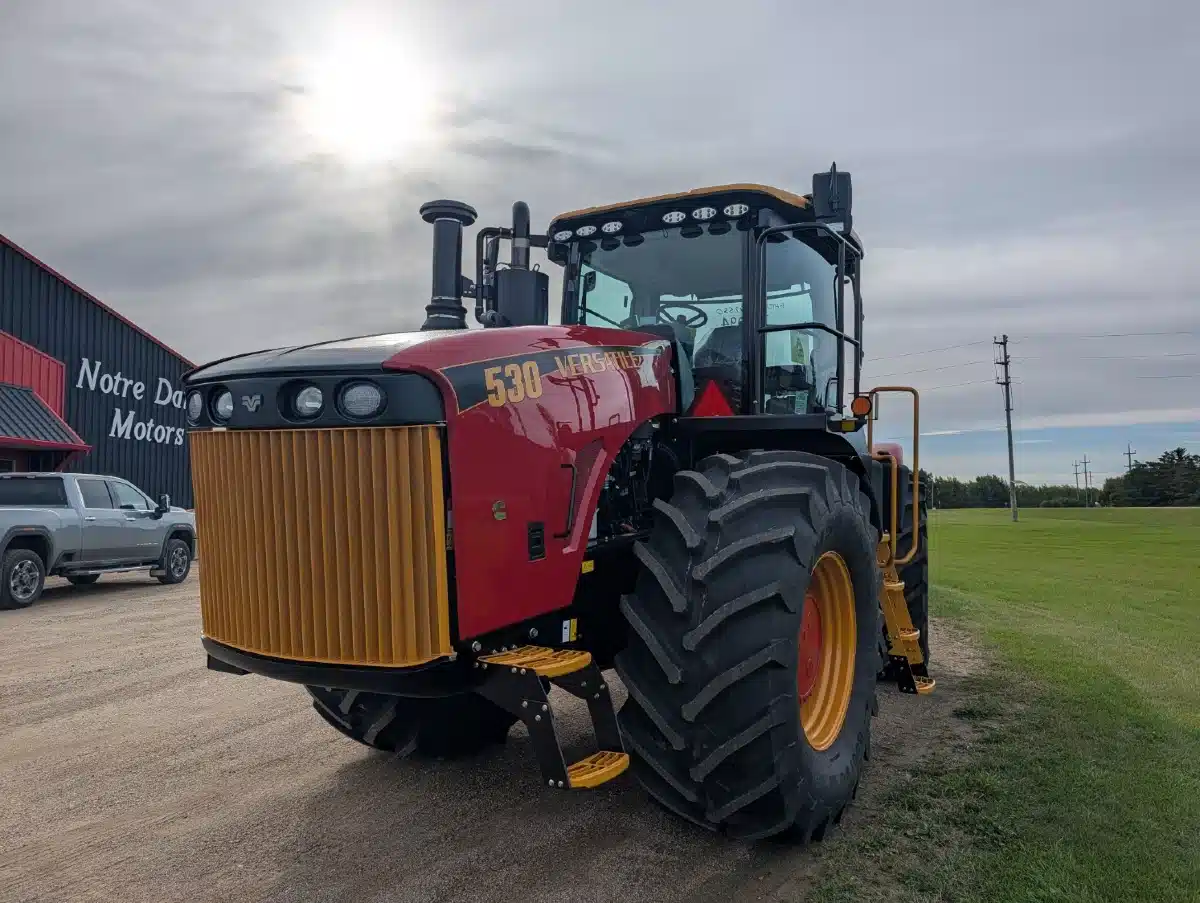 Gallery image 2 for 2026 Versatile 530 Tractor