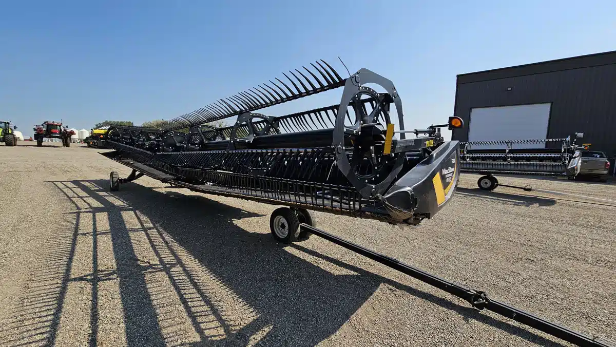 Gallery image 2 for Used 2019 MacDon FD140 Header Combine