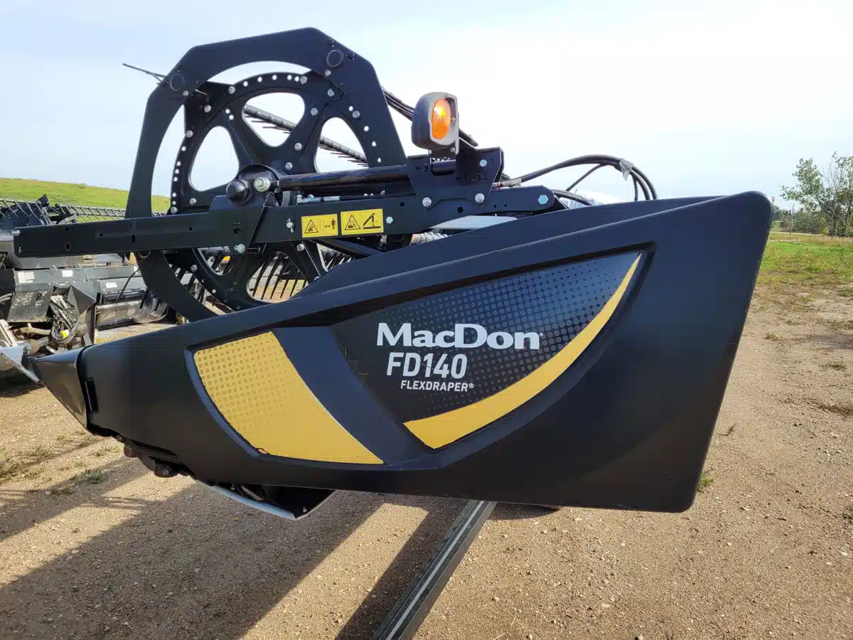 Gallery image 1 for Used 2018 MacDon FD140 Header Combine