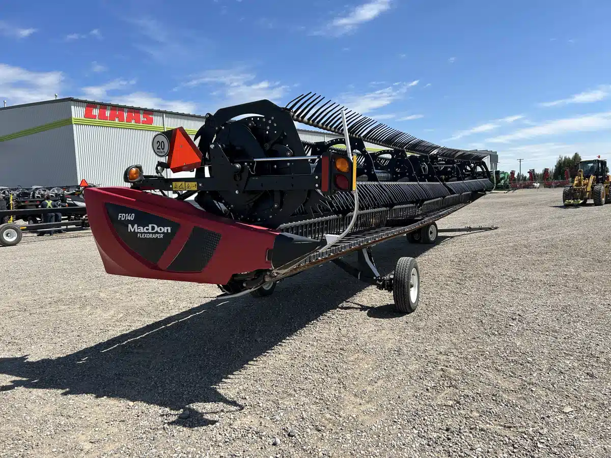Gallery image 2 for Used 2022 MacDon FD140 Header Combine