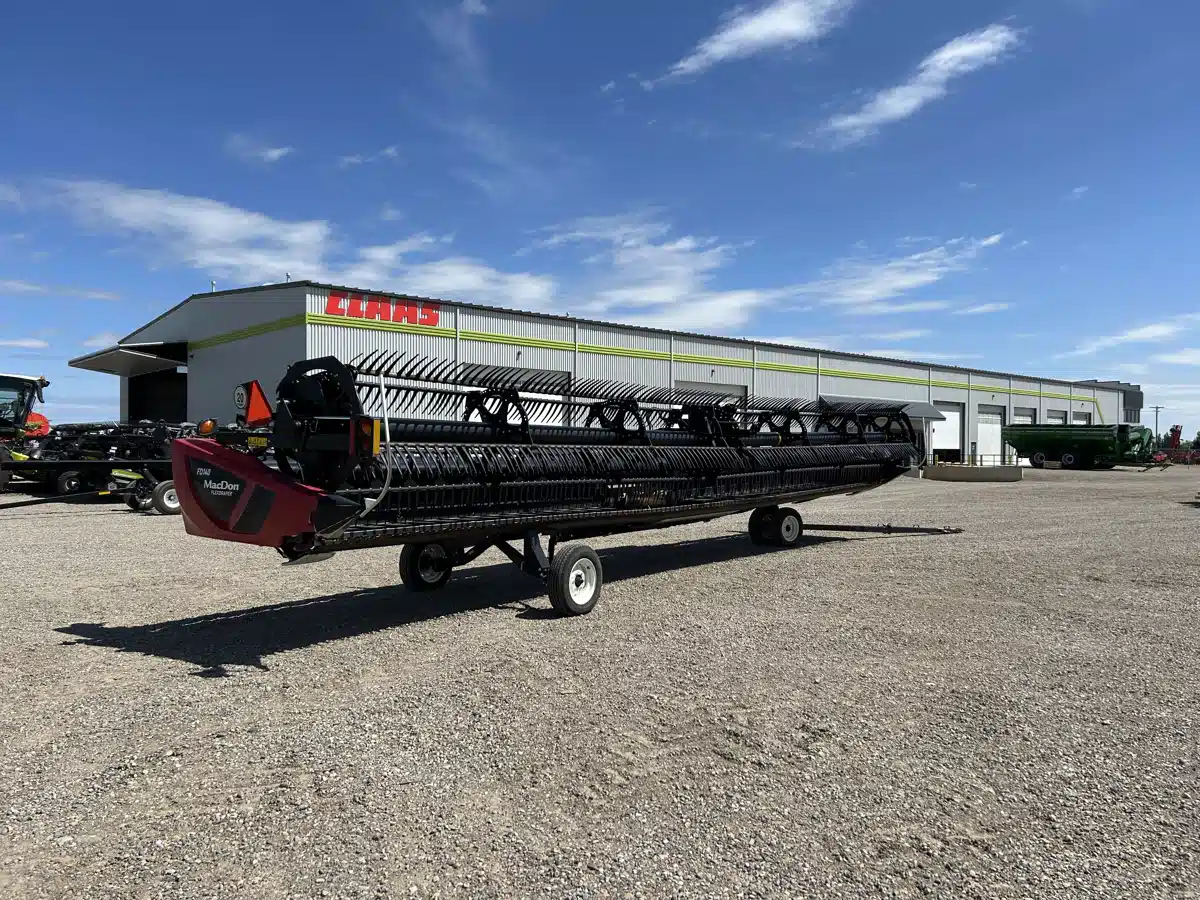 Gallery image 1 for Used 2022 MacDon FD140 Header Combine