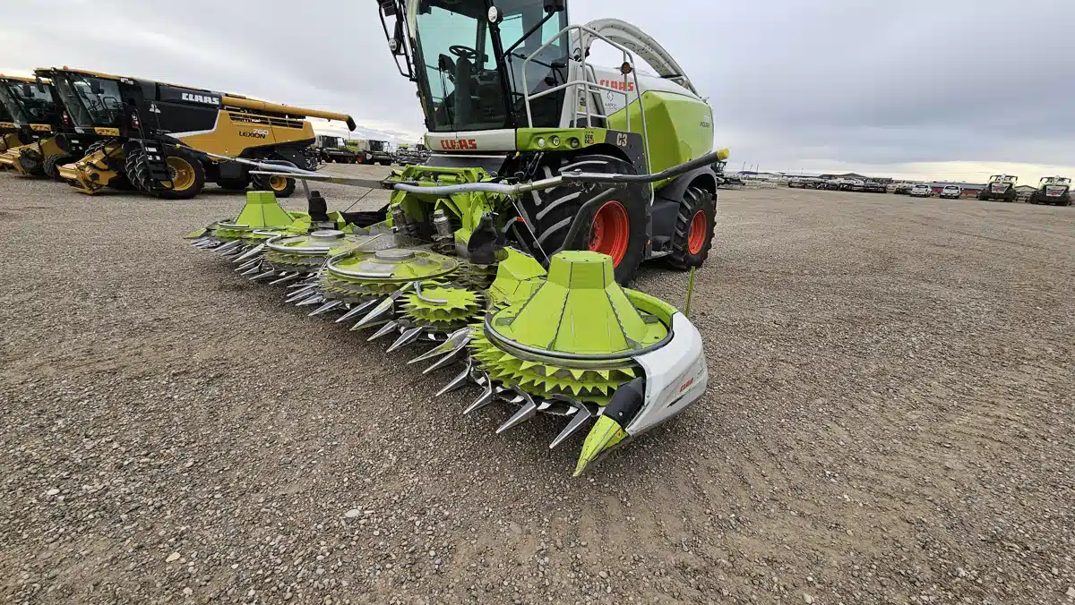 Gallery image 1 for Used 2022 CLAAS ORBIS 750 Header - Forage