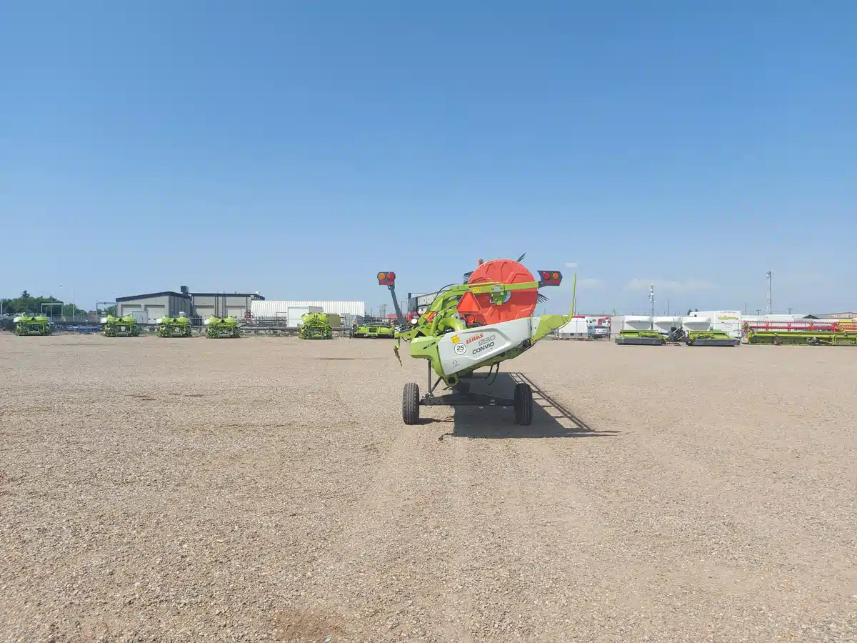 Gallery image 2 for Used 2023 CLAAS CONVIO 1230 Header Combine