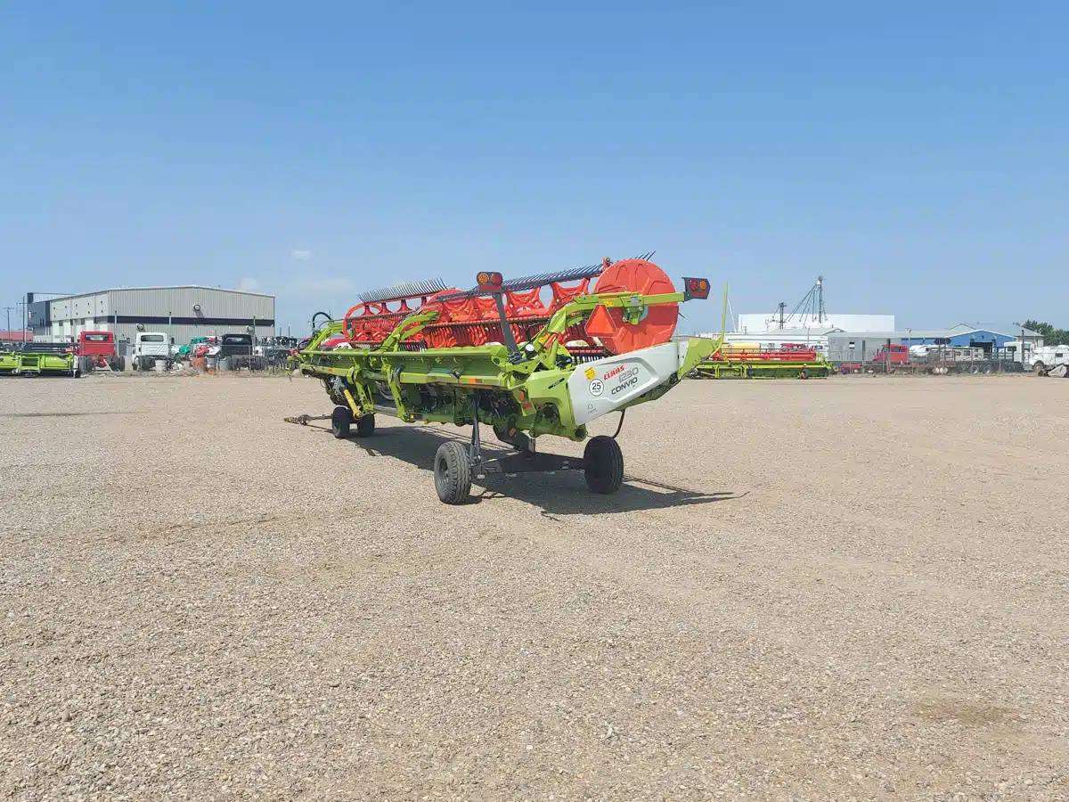 Gallery image 2 for Used 2023 CLAAS CONVIO 1230 Header Combine