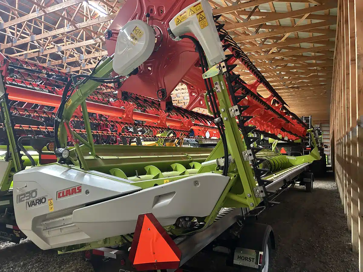 Gallery image 1 for Used 2021 CLAAS VARIO 1230 Header Combine