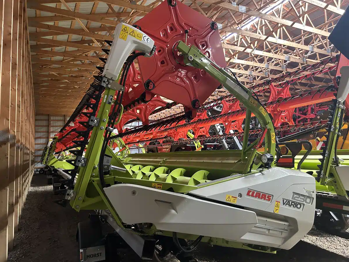Gallery image 2 for Used 2021 CLAAS VARIO 1230 Header Combine