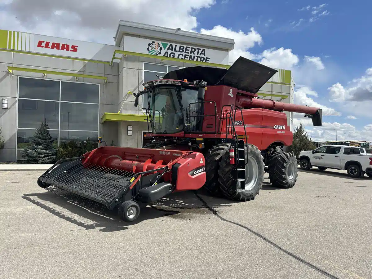 Gallery image 1 for Used 2022 Case IH 8250 Combine
