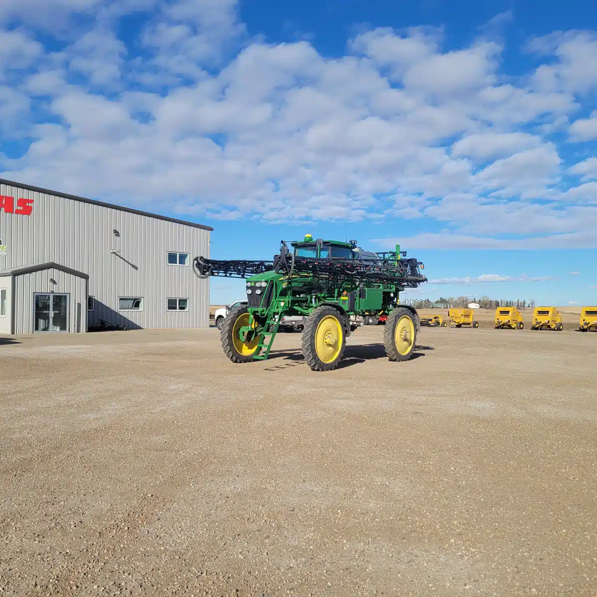 Gallery image 1 for Used 2013 John Deere 4830 Sprayer - Self Propelled
