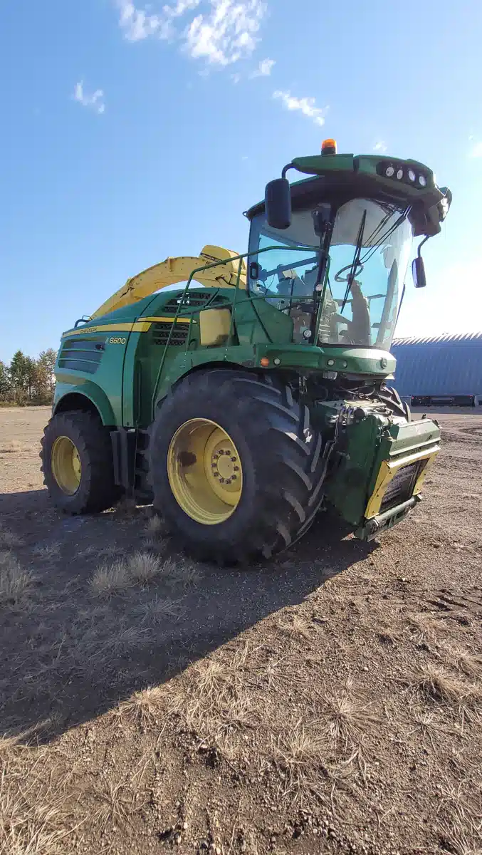 Gallery image 2 for Used 2015 John Deere 8600 Forage Harvester