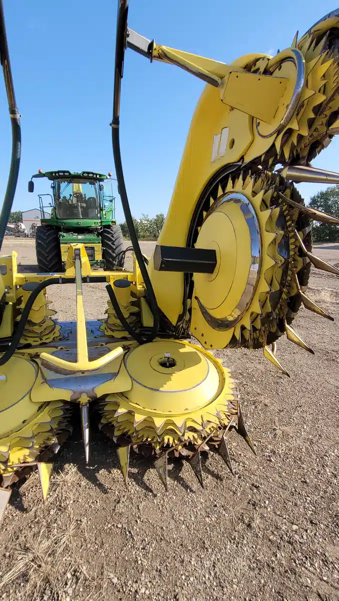 Gallery image 2 for Used 2018 John Deere 770 Header - Forage