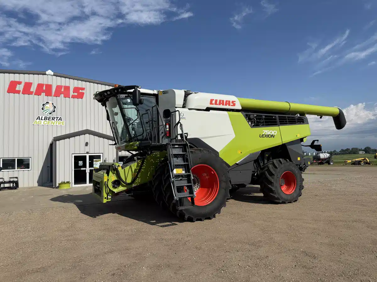 Photo de la Galerie 1 pour 2020 CLAAS LEXION 7500 Batteuse