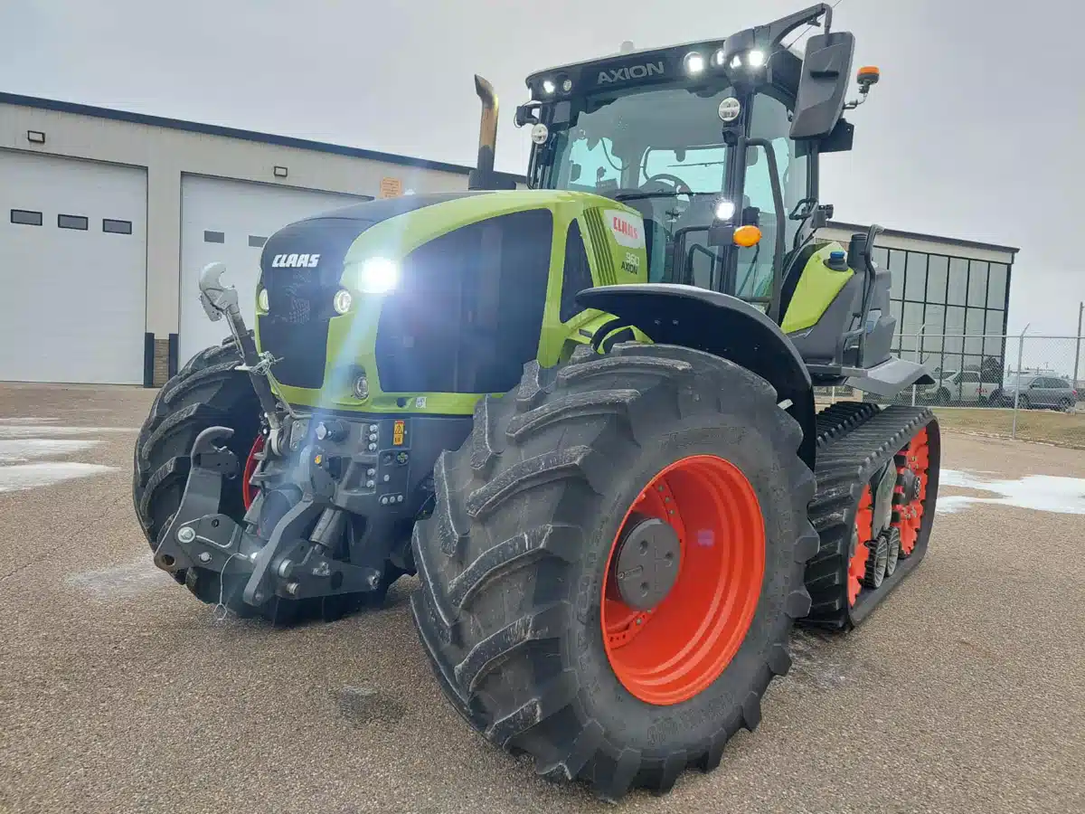 2024 CLAAS AXION 960TT Tractor