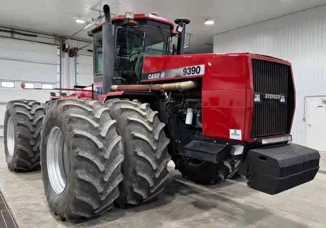 Gallery image 2 for Used 1997 Case IH 9390 Tractor
