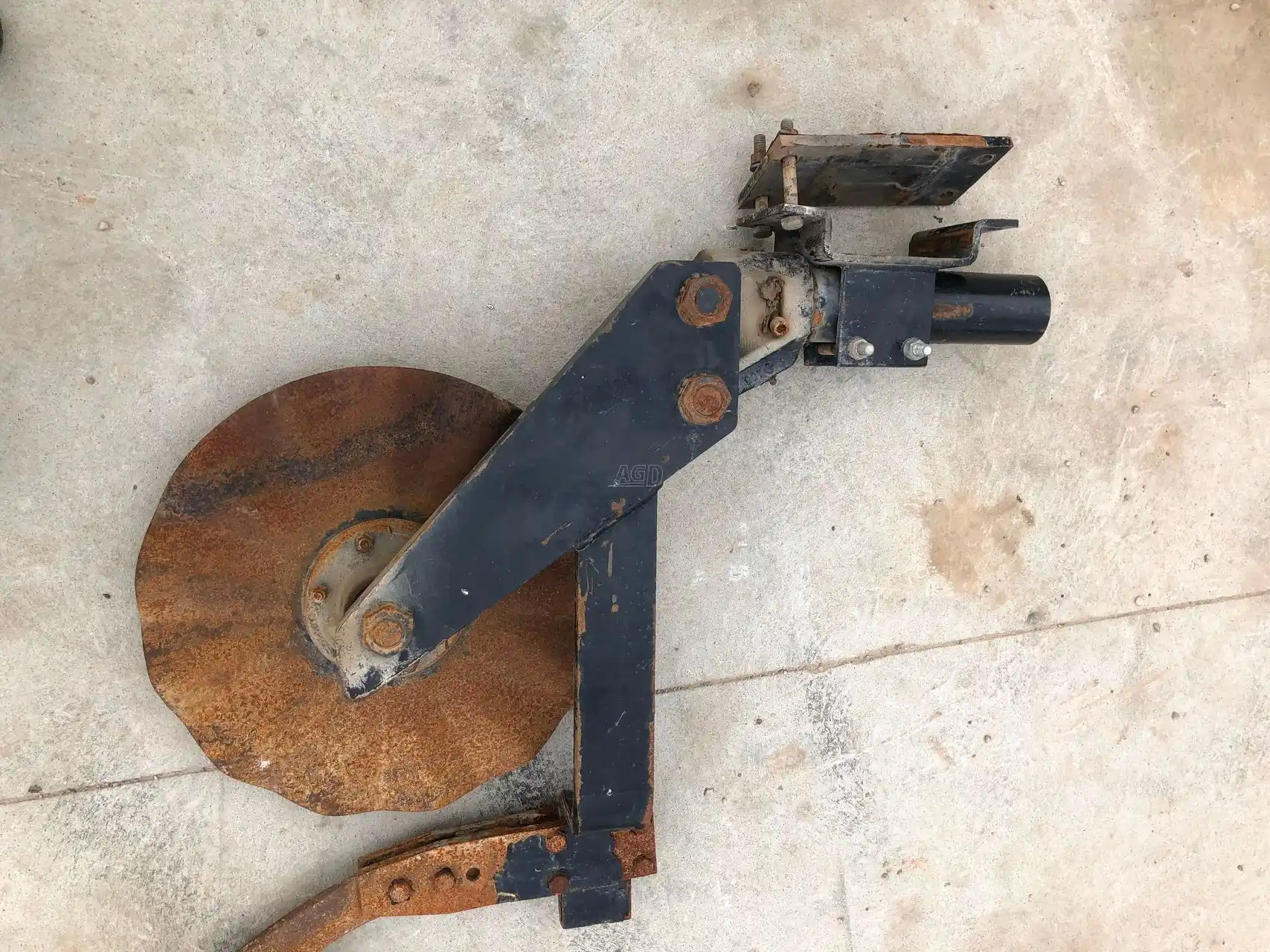 Gallery image 2 for Used Till-Tech FERTILIZER COULTERS Parts New-Used