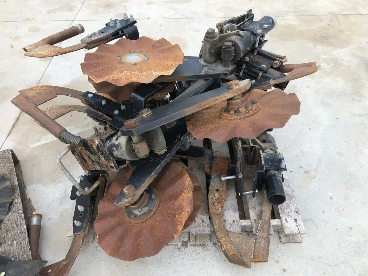 Used Till-Tech FERTILIZER COULTERS Parts New-Used