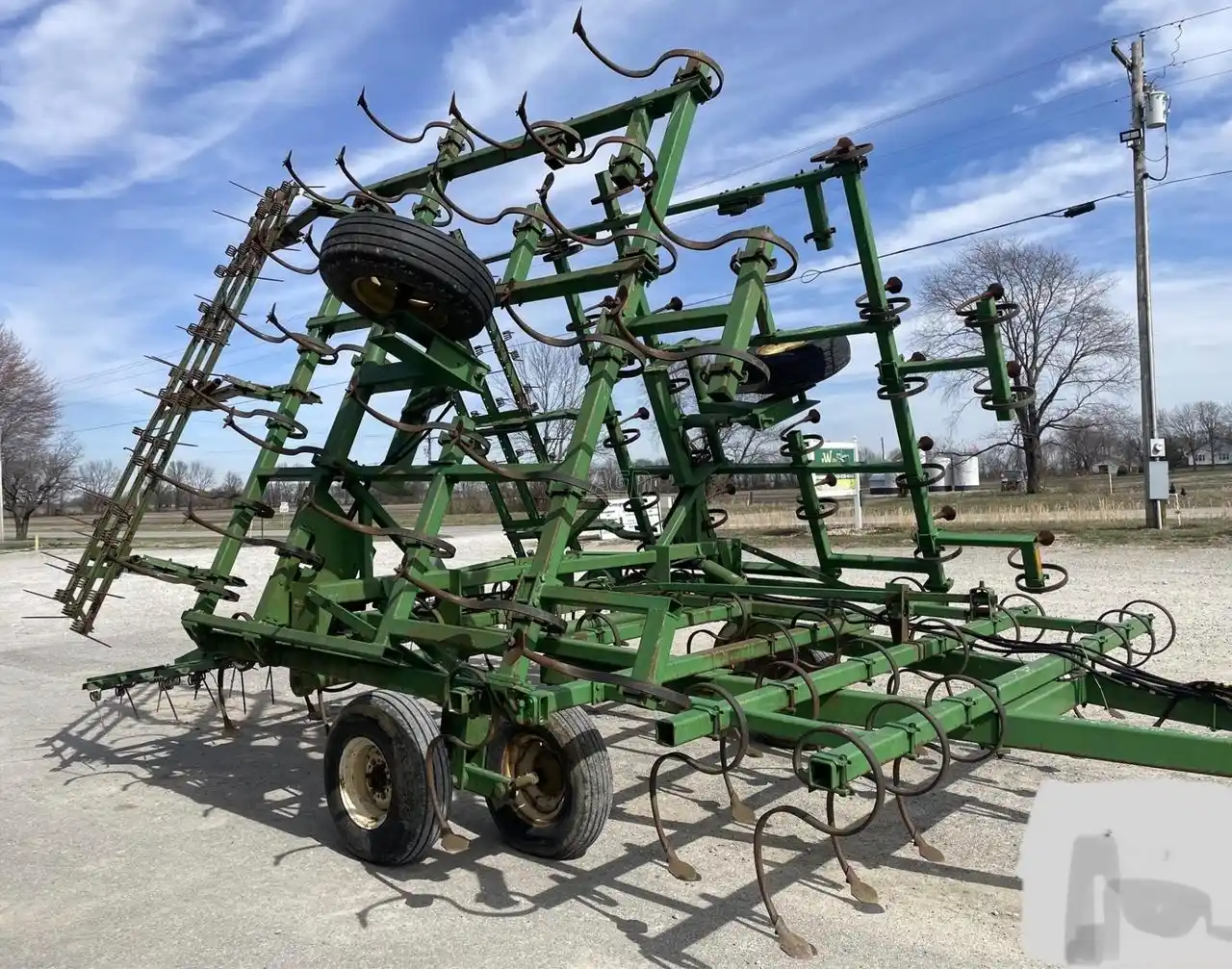Gallery image 1 for Used John Deere 960 Cultivator