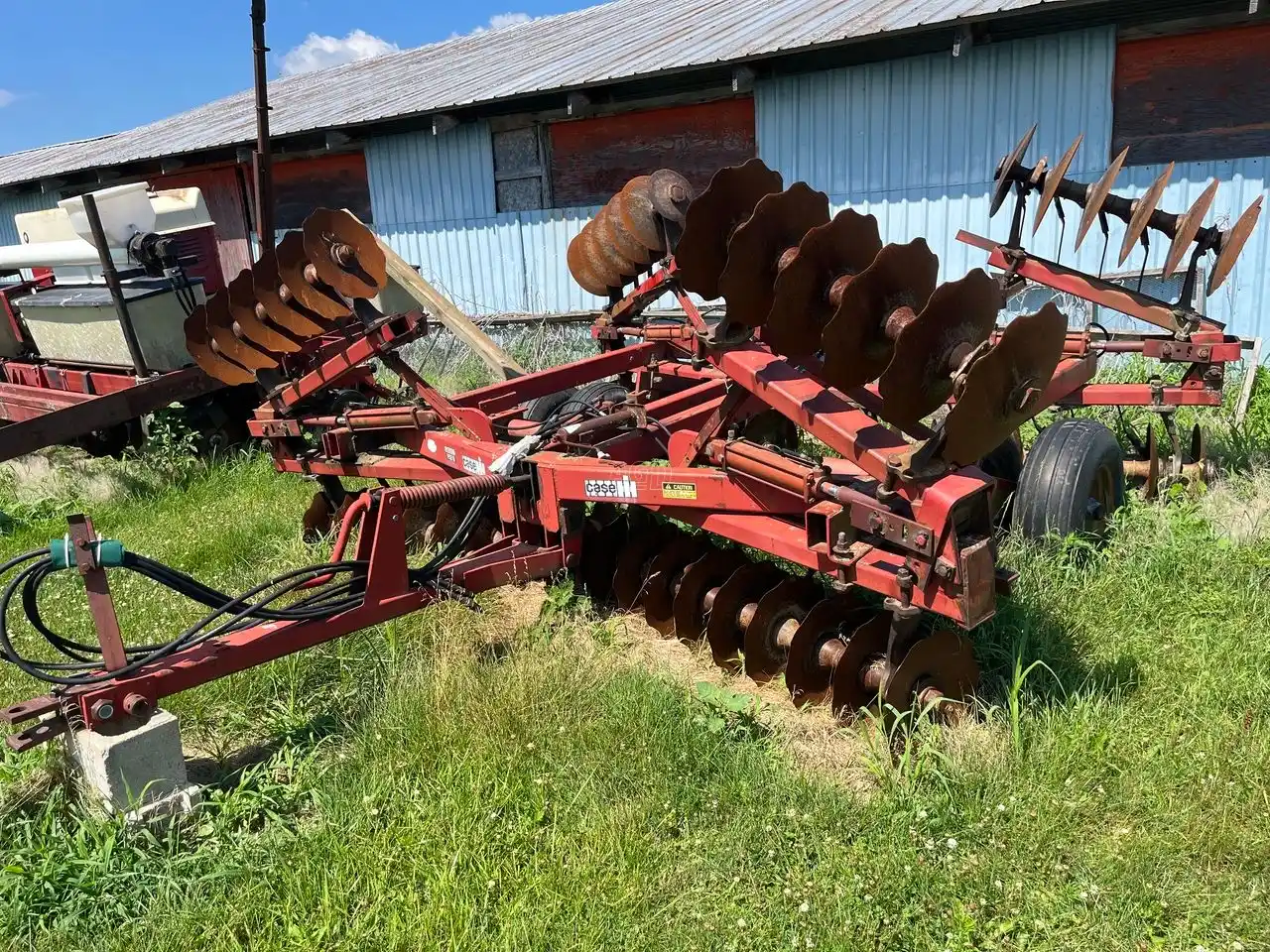 Gallery image 1 for Used Case IH 3800 Disc