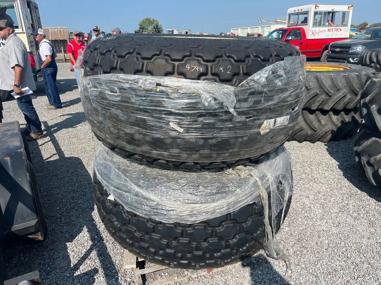 Gallery image 1 for Used 2021 Firestone 28L-26 Tires & Rims