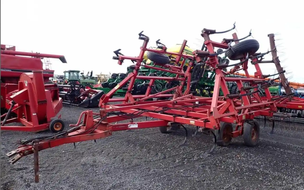 Gallery image 1 for Used International Harvester 4800 Cultivator