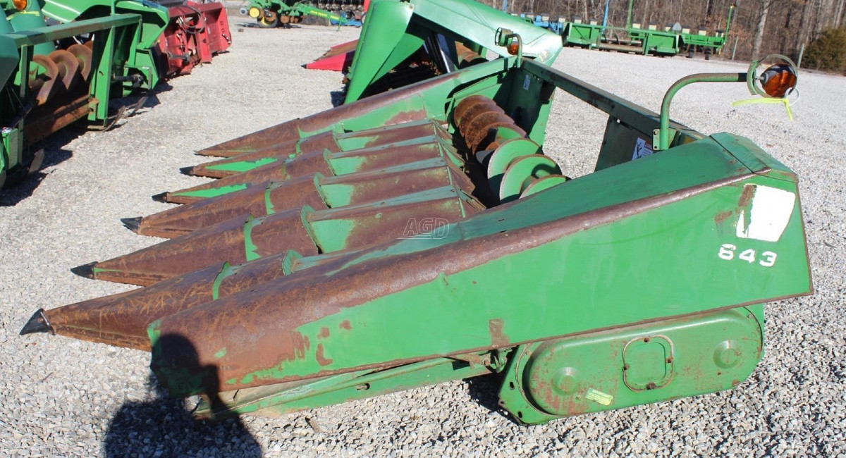 Gallery image 2 for Used John Deere 643 Header - Row Crop