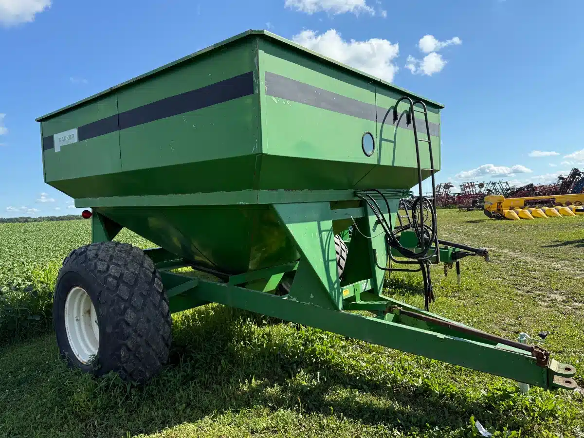 Gallery image 2 for New Parker 450 Grain Cart