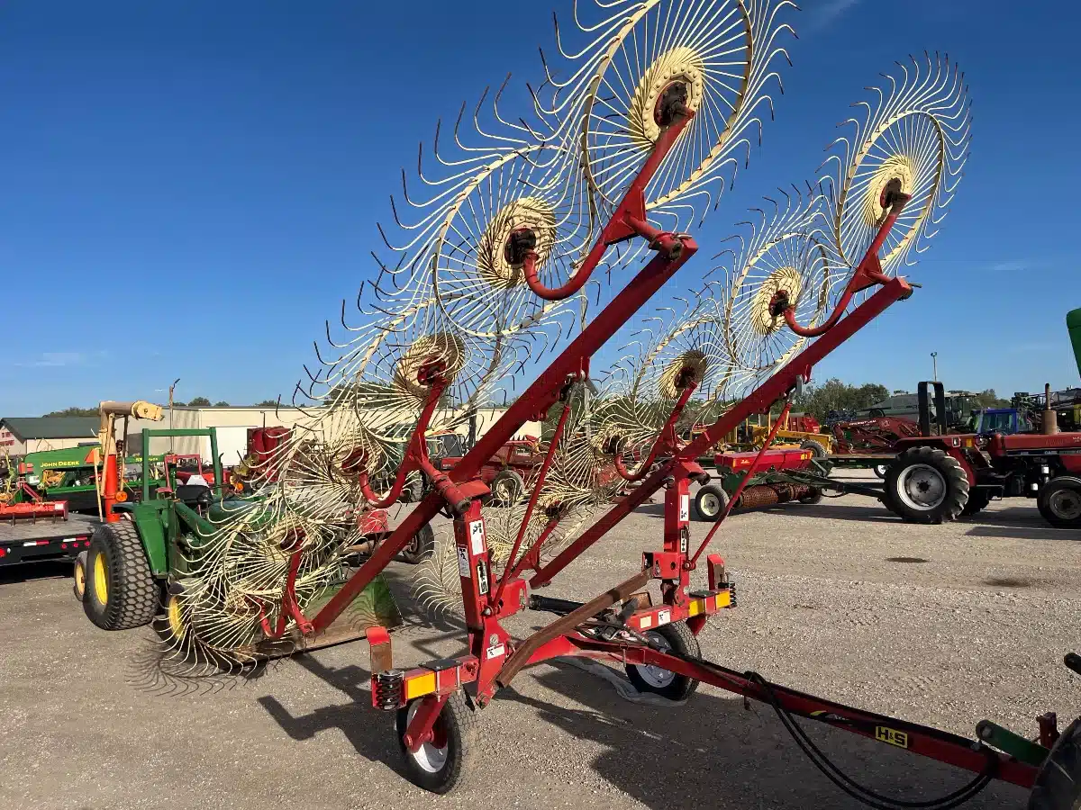 Gallery image 1 for Used 2015 H&S V12 Rake