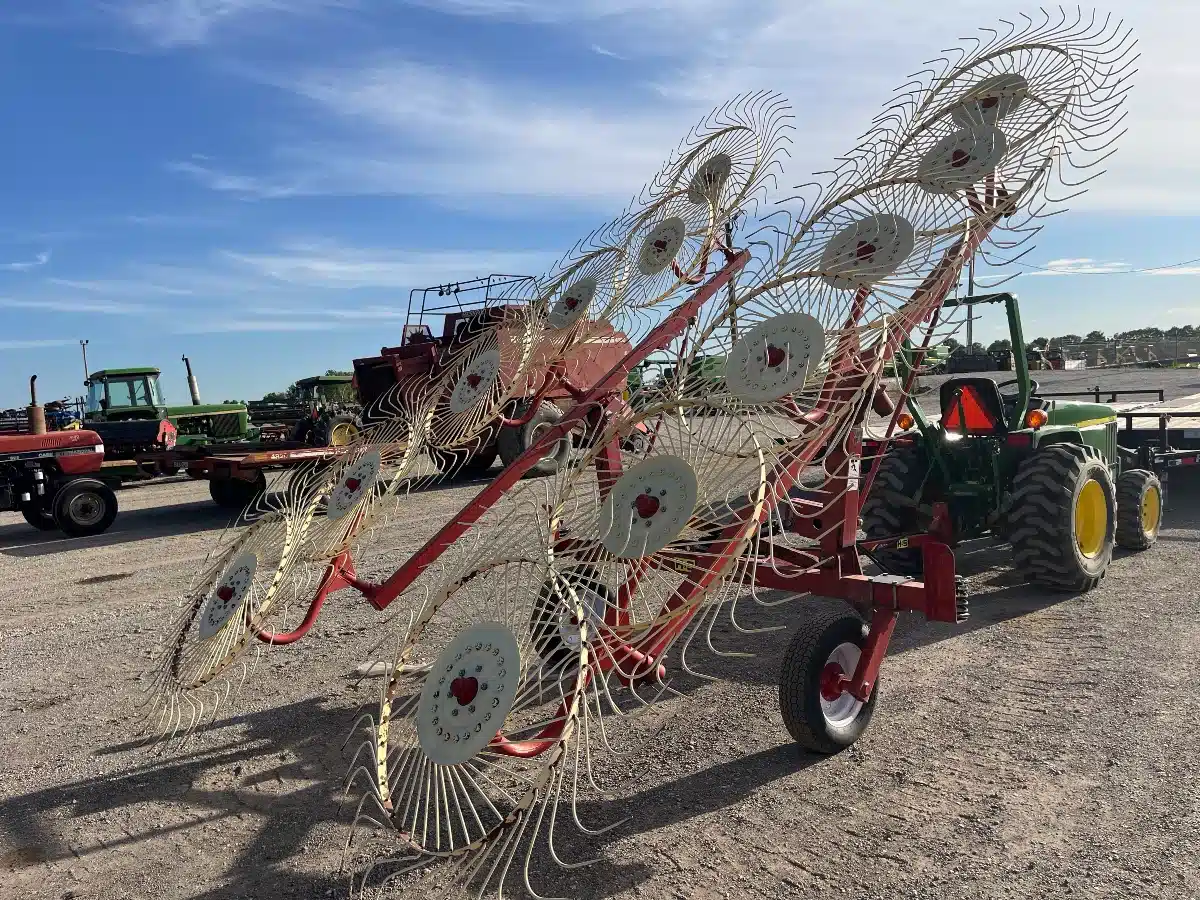 Gallery image 2 for Used 2015 H&S V12 Rake