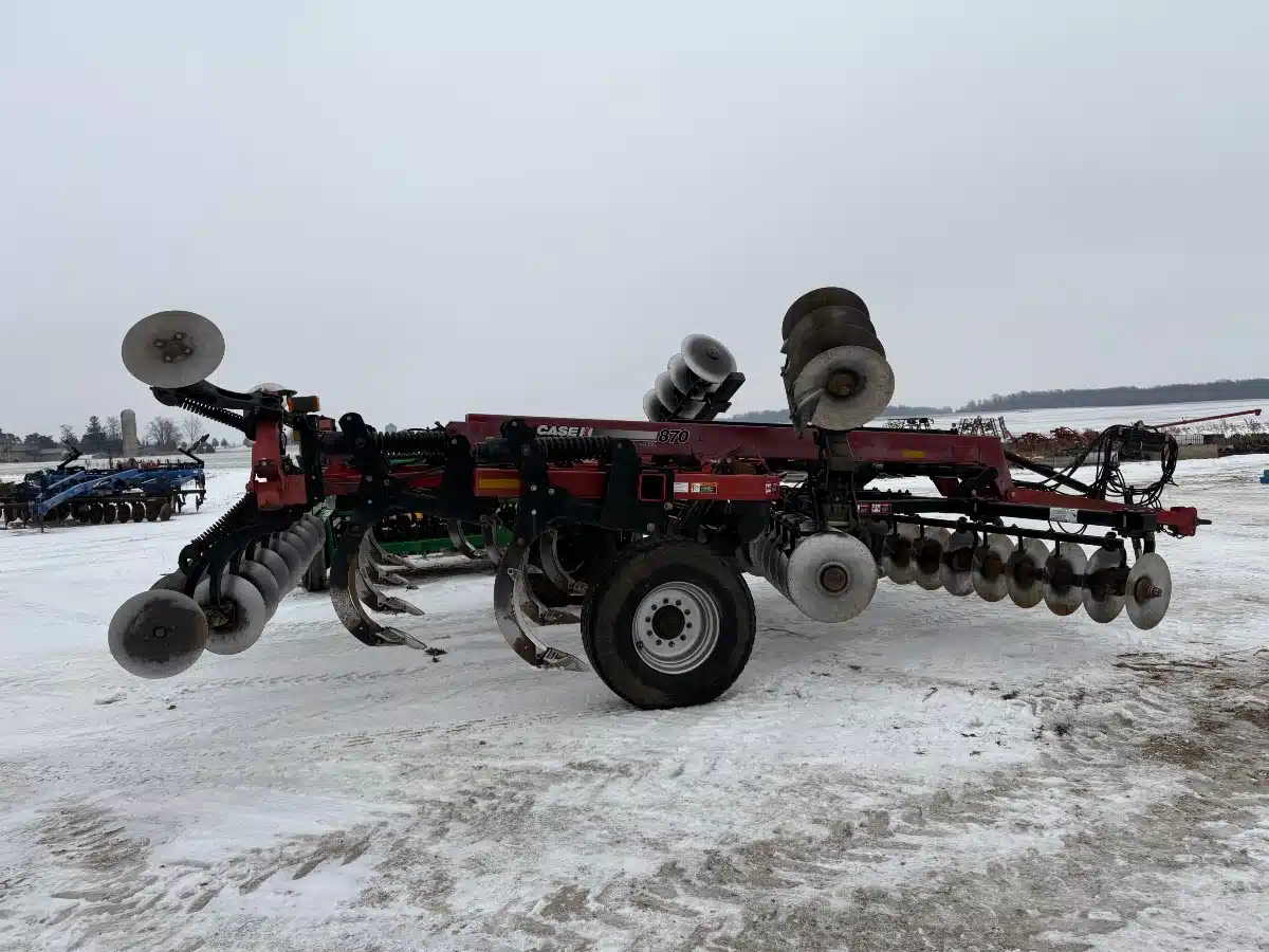 Gallery image 1 for Used 2012 Case IH ECOLO-TIGER 870 Disc Ripper
