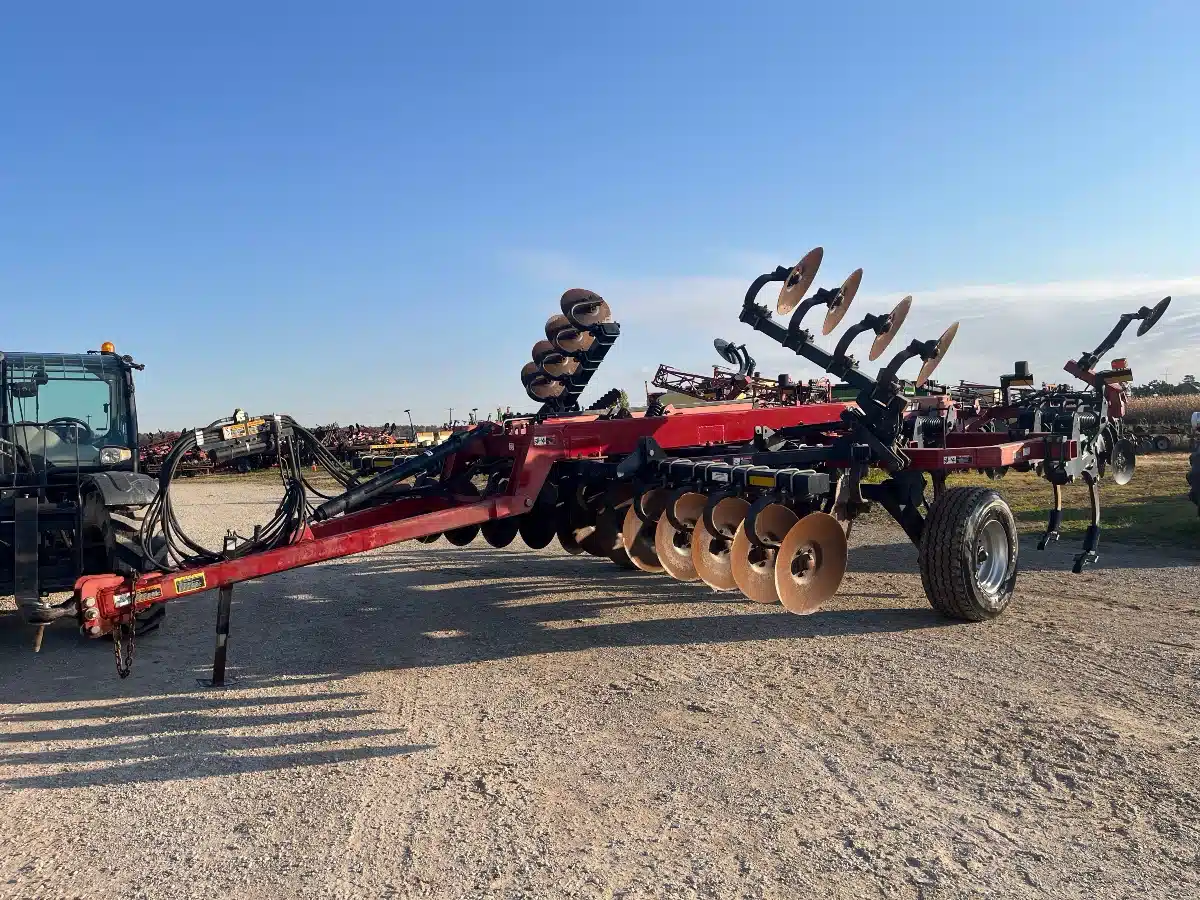 Gallery image 1 for Used 2012 Case IH ECOLO-TIGER 870 Disc Ripper