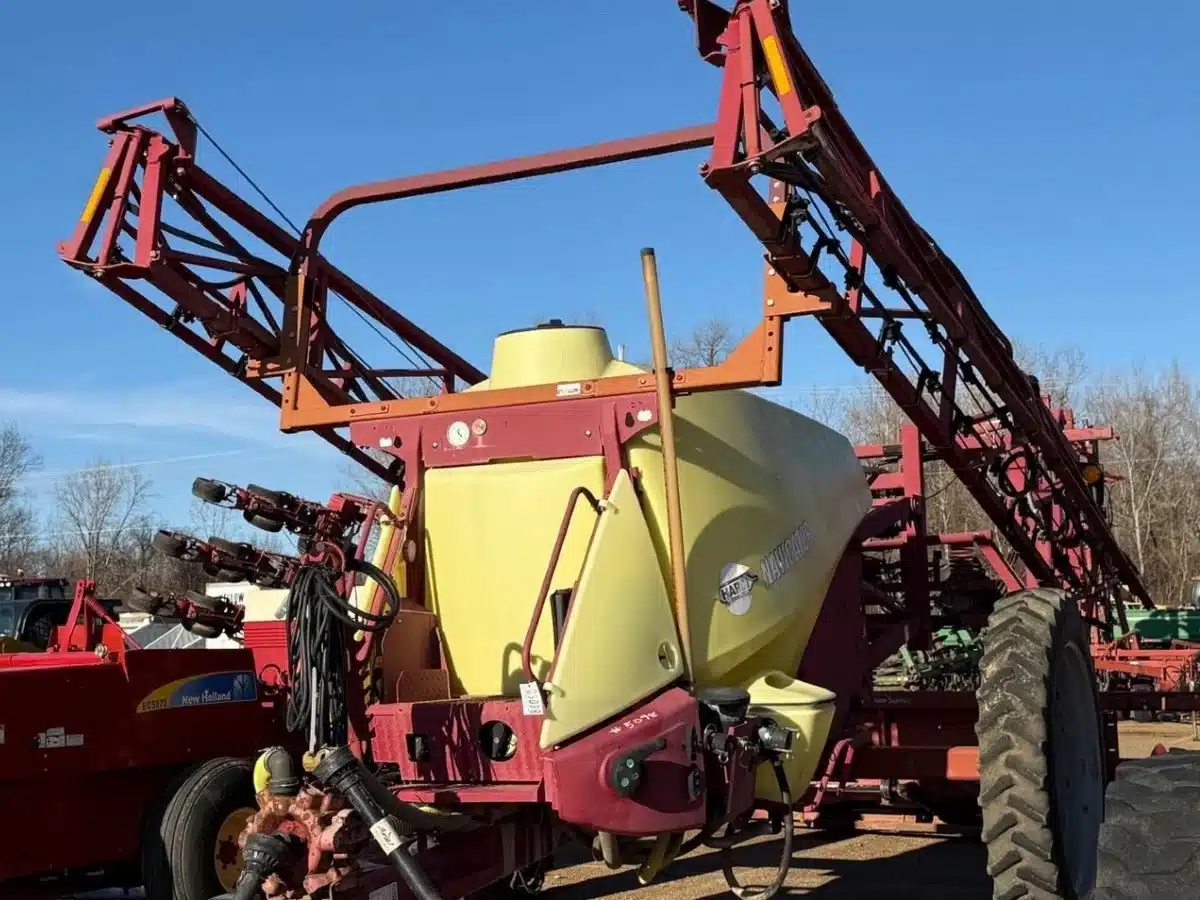 Gallery image 1 for Used Hardi NAVIGATOR 4000 Sprayer - Pull Type