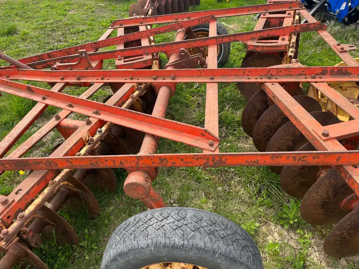 Gallery image 2 for Used Case IH 10FT Disc