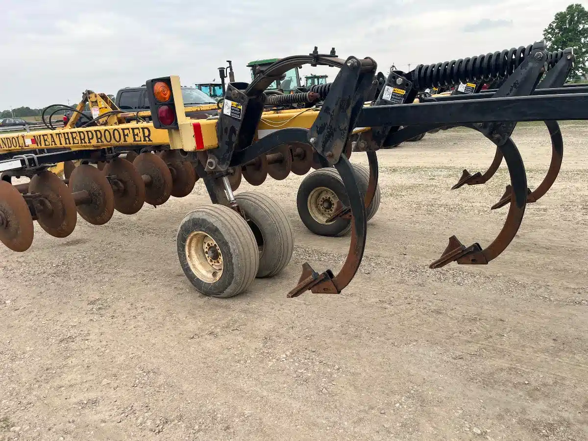 Gallery image 2 for Used Landoll 2210 Disc Ripper