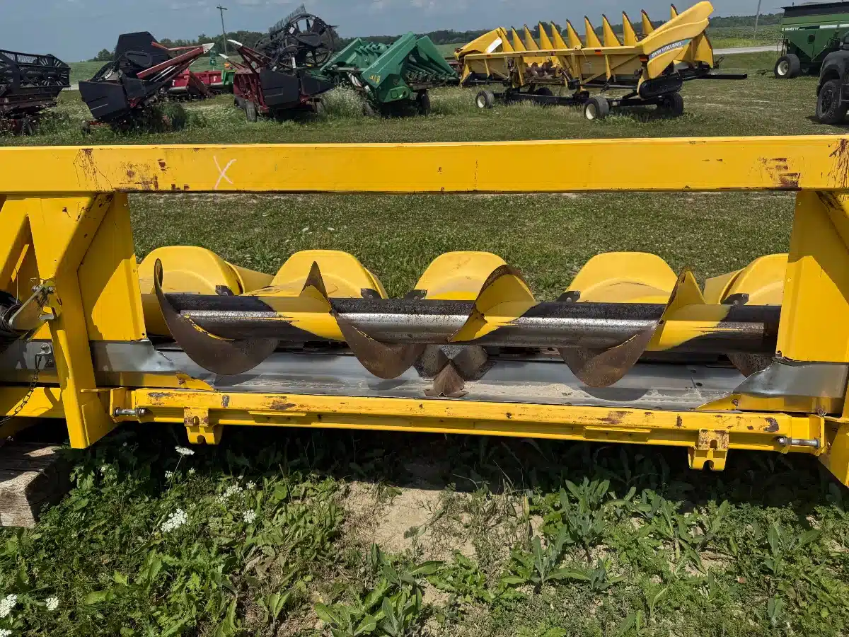 Gallery image 2 for Used 2012 New Holland 98D Header - Row Crop