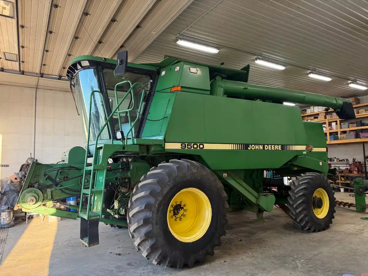 Gallery image 1 for Used John Deere 9500 Combine