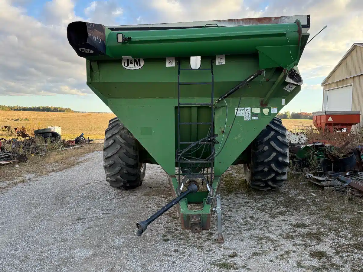 Gallery image 2 for Used J&M 750 Grain Cart