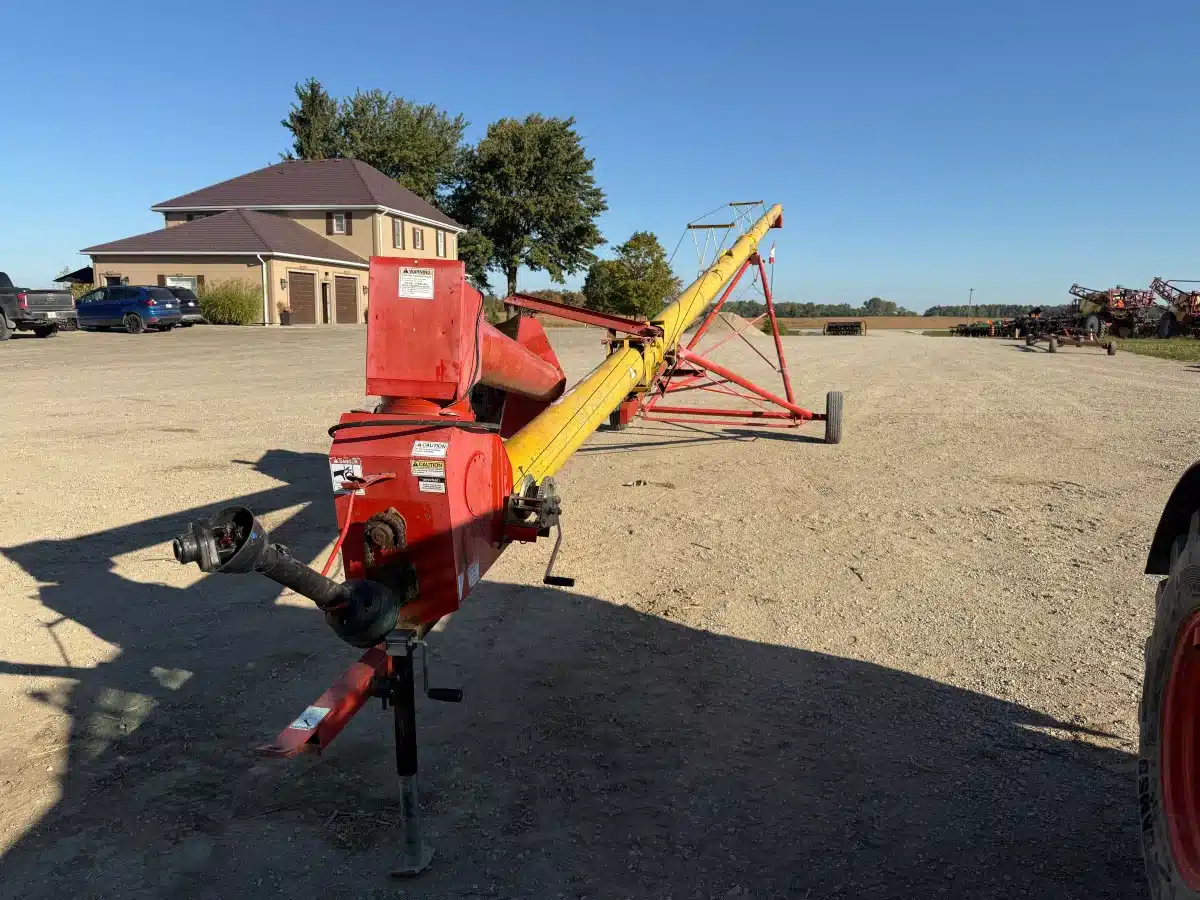 Gallery image 1 for Used Westfield 1061 Grain Auger
