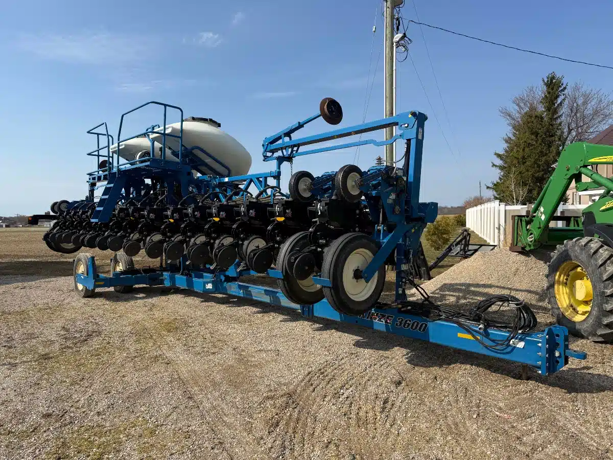 Gallery image 1 for 2014 Kinze 3600 Planter