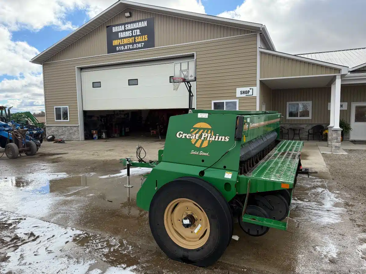 Gallery image 2 for Used Great Plains 1300F Drill